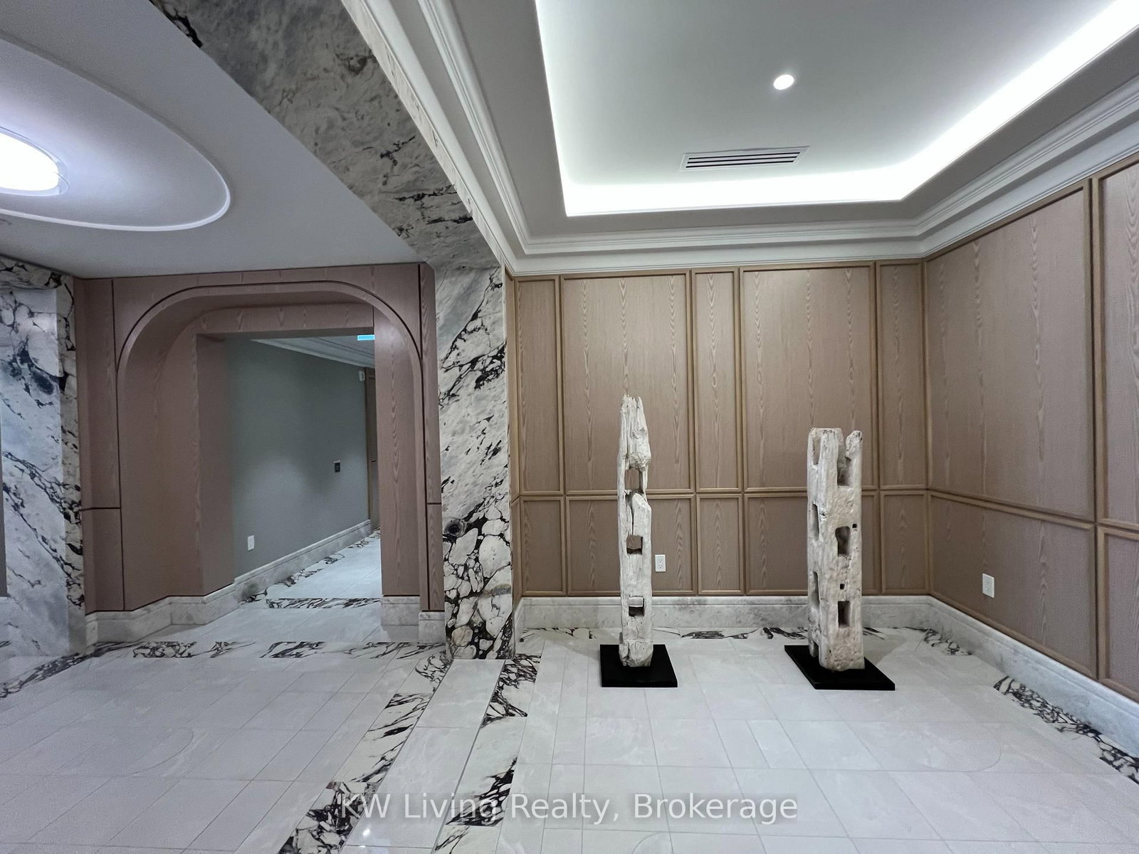 10 Inn On The Pk Drive, Unit 907 - Photo 6