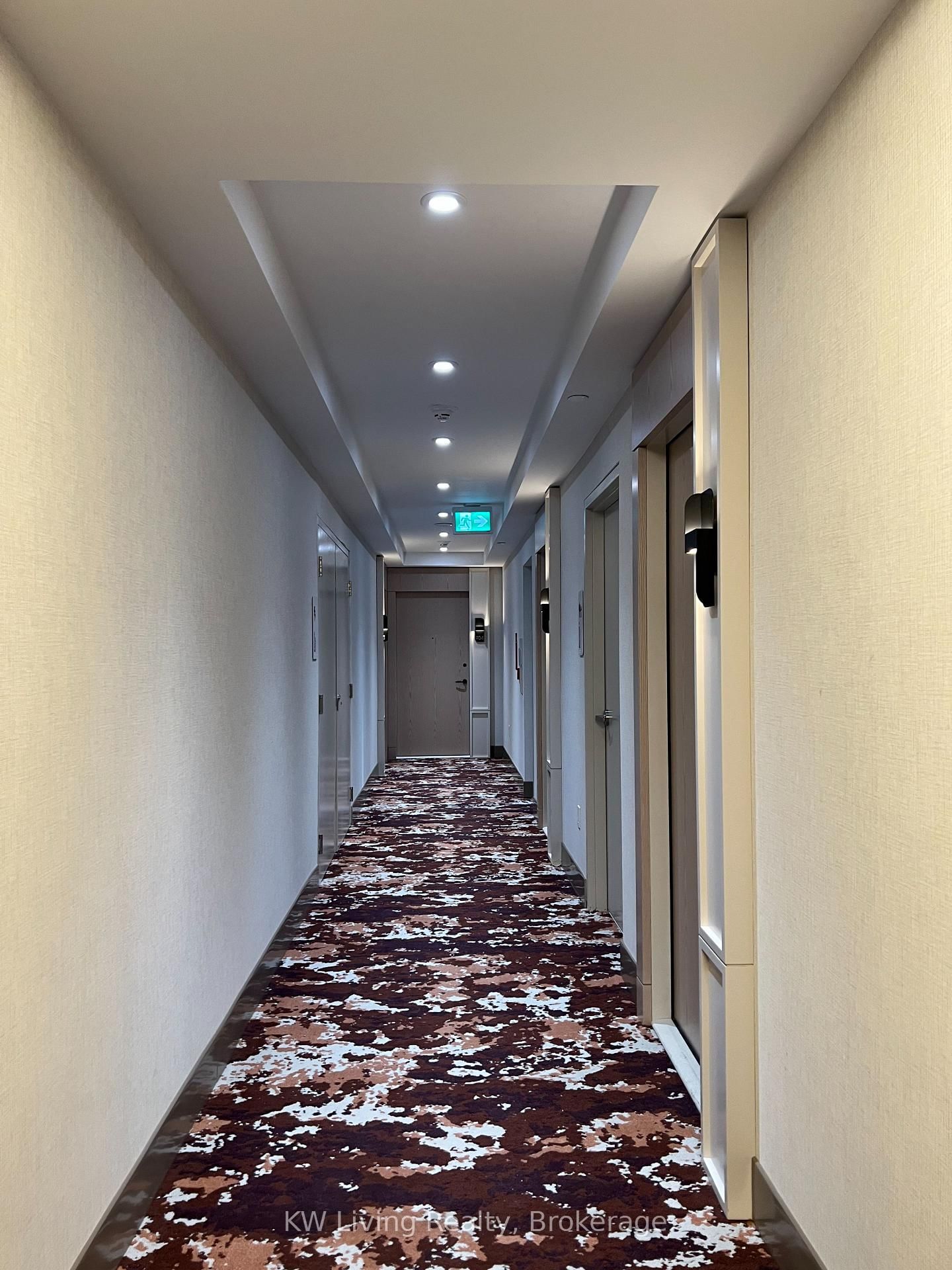 10 Inn On The Pk Drive, Unit 907 - Photo 8