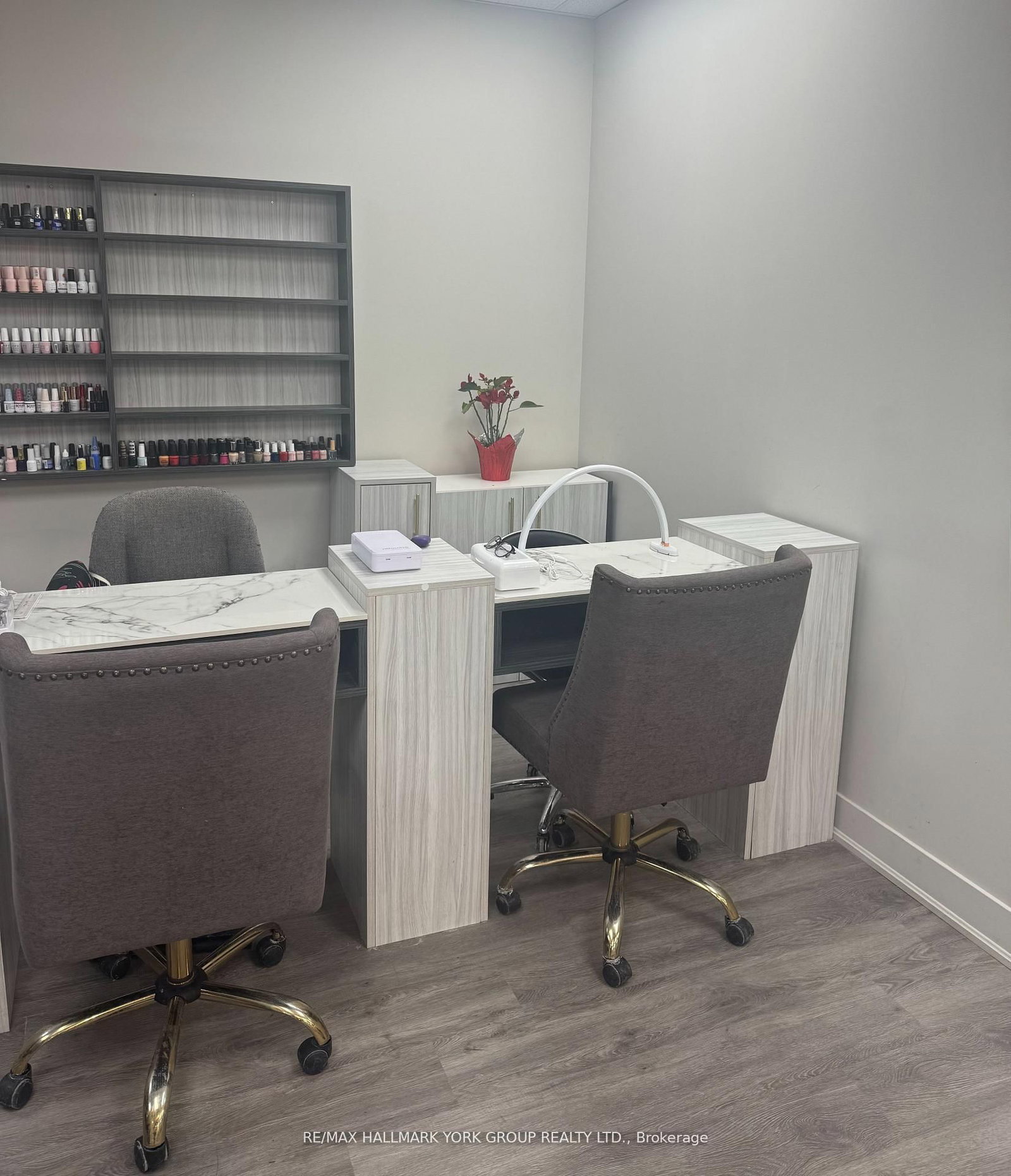 6166 Yonge Street, Unit 3-Nail Station - Photo 3
