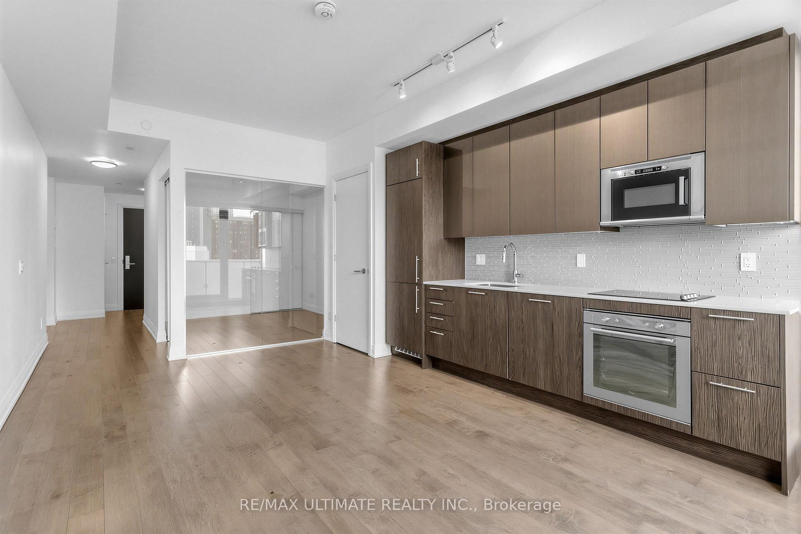 403 Church Street, Unit 1101