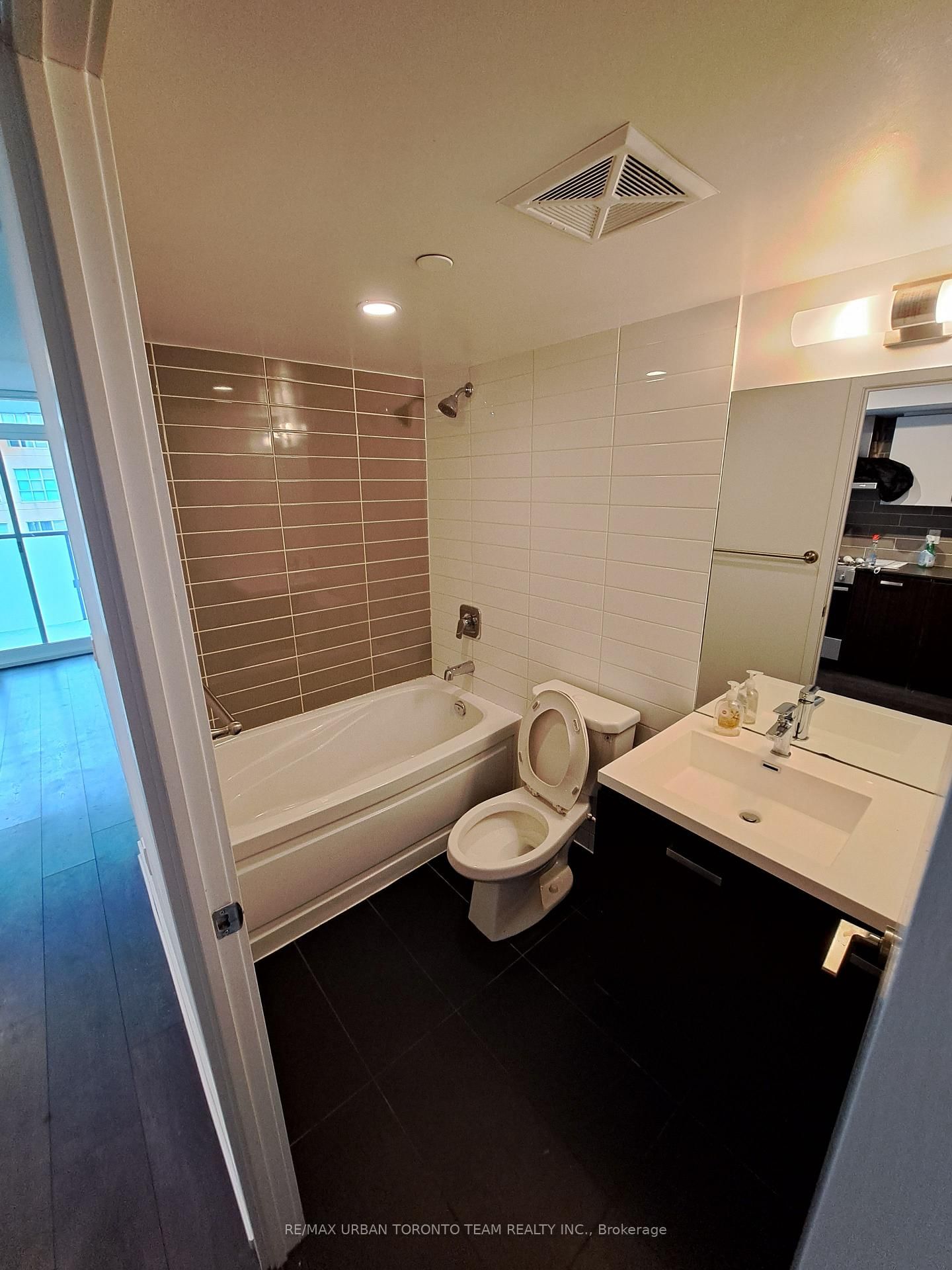 125 Redpath Avenue, Unit 608 - Photo 16