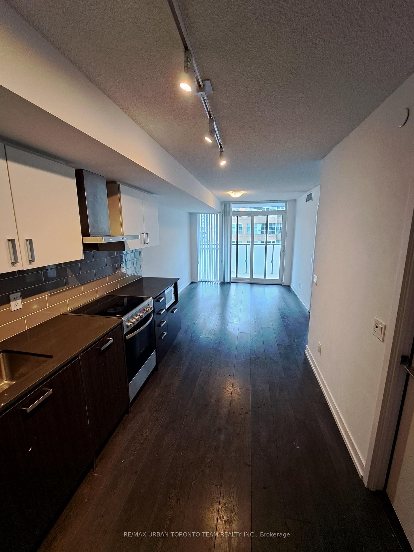 125 Redpath Avenue, Unit 608 - Photo 6