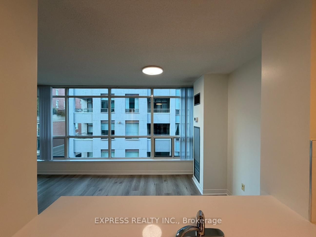 942 Yonge Street, Unit 504 - Photo 2