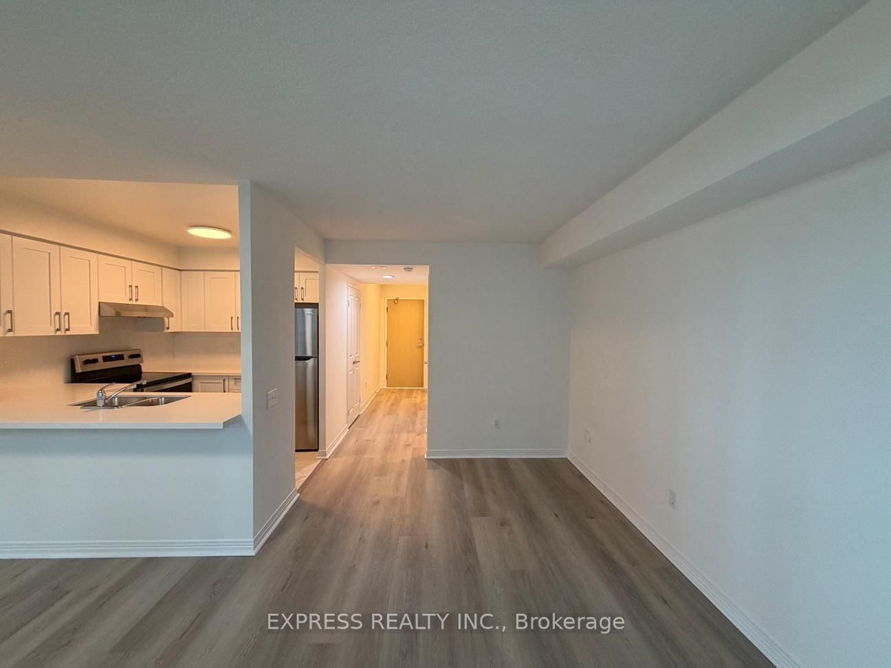 942 Yonge Street, Unit 504 - Photo 4