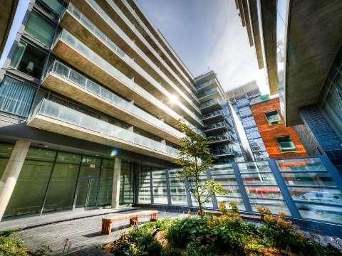 204 - 650 King Street W