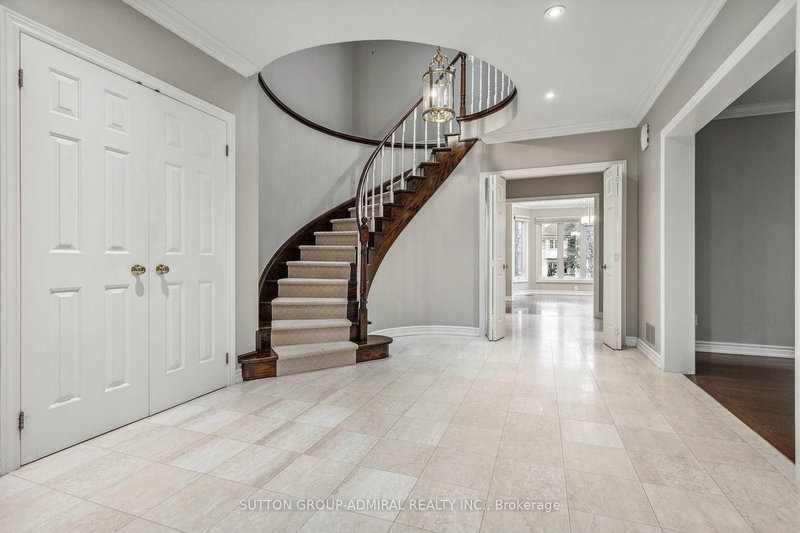 15 Whitehall Rd, Toronto, M4W 2C5 | Image 3