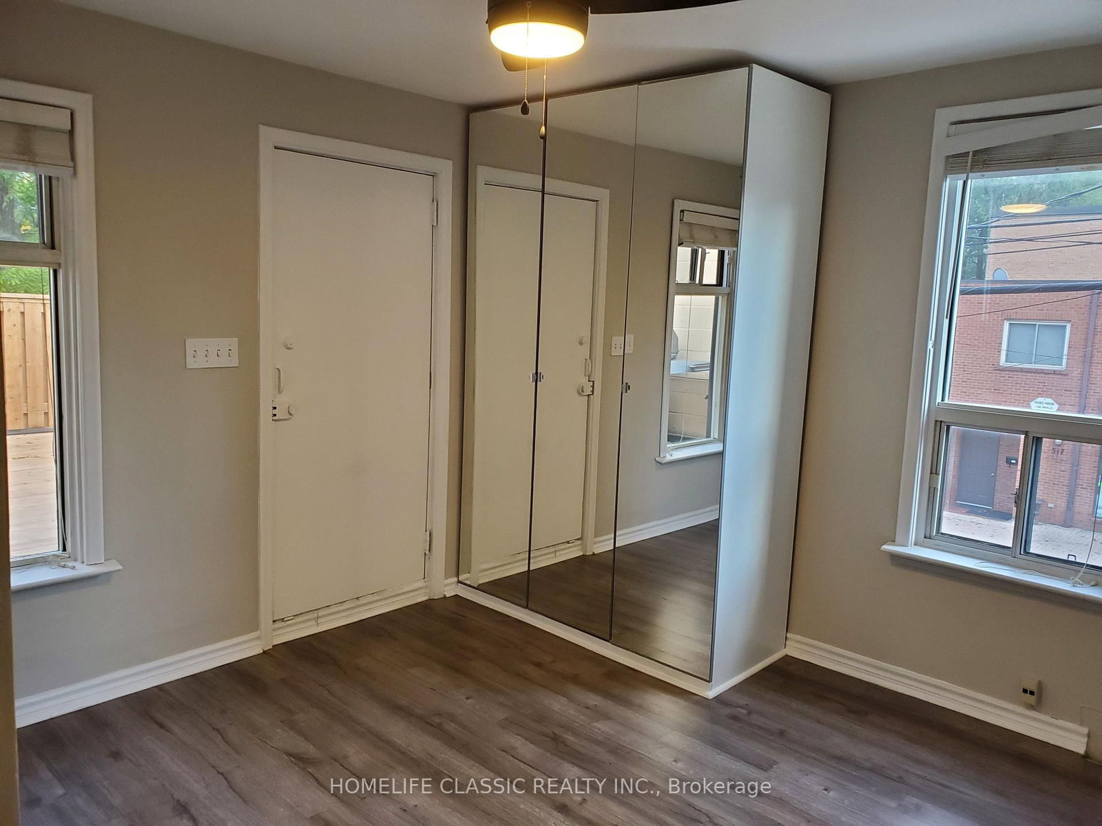 318 Millwood Road, Unit A - Photo 6