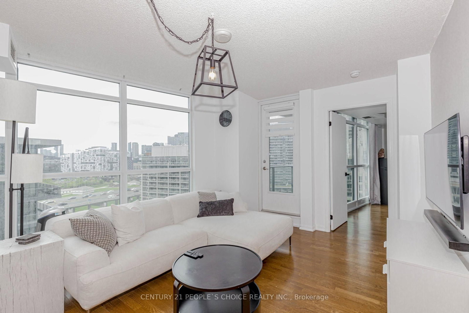 Condo for sale at 1611-215 Fort York Boulevard, Toronto, Ontario, M5V 4A2 - Niagara - MLS: C12986876