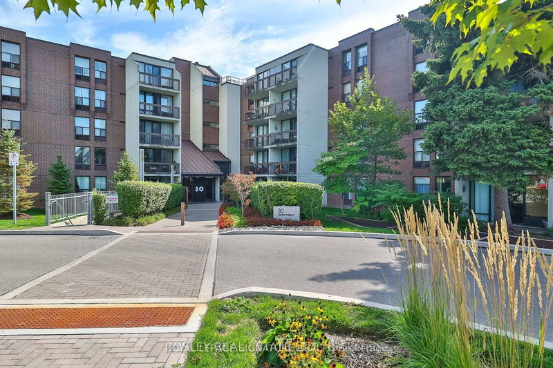 404 - 30 Fashion Roseway, Toronto, M2N 6B4 | Image 3