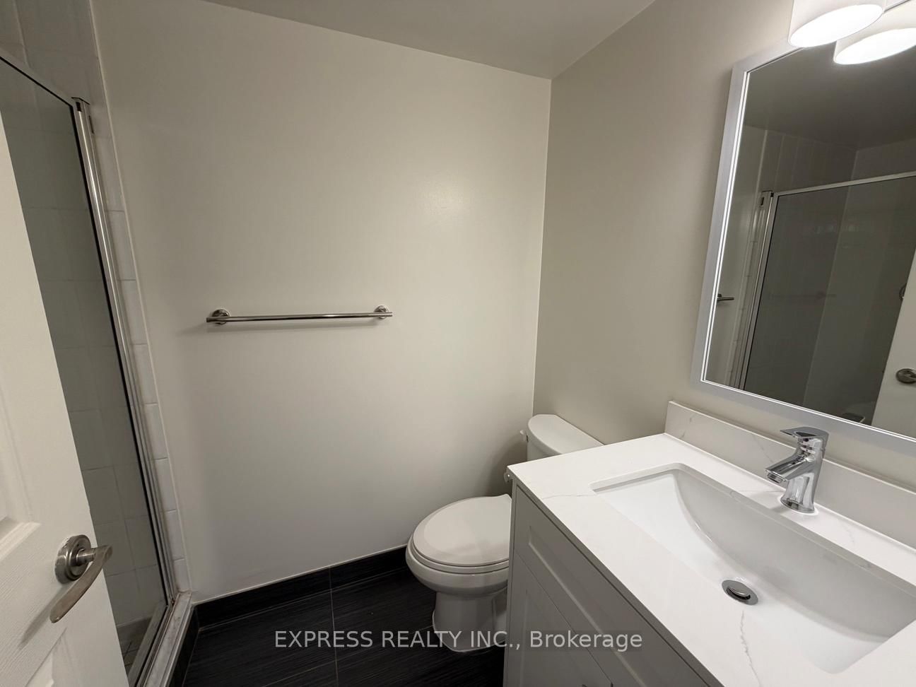 8 Hillcrest Avenue, Unit 1701 - Photo 4