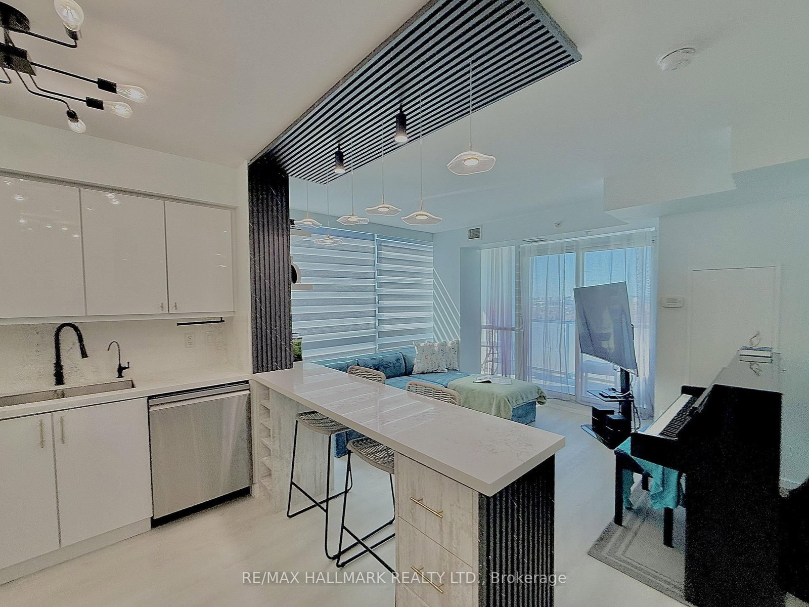 5740 Yonge Street, Unit 1904 - Photo 11