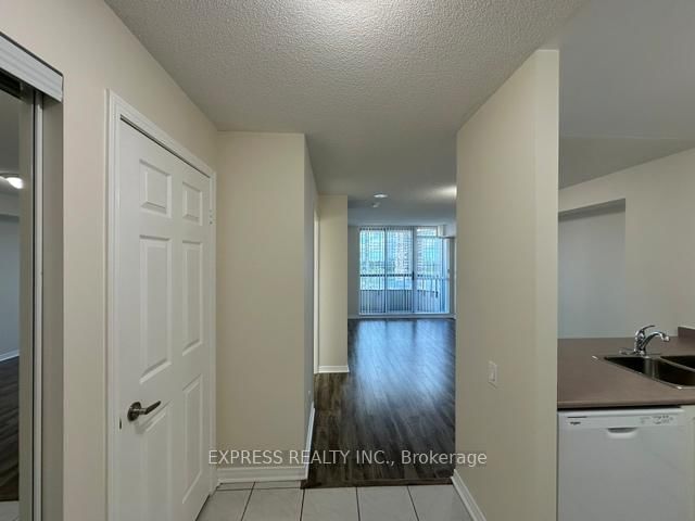 8 Hillcrest Avenue, Unit 905 - Photo 7