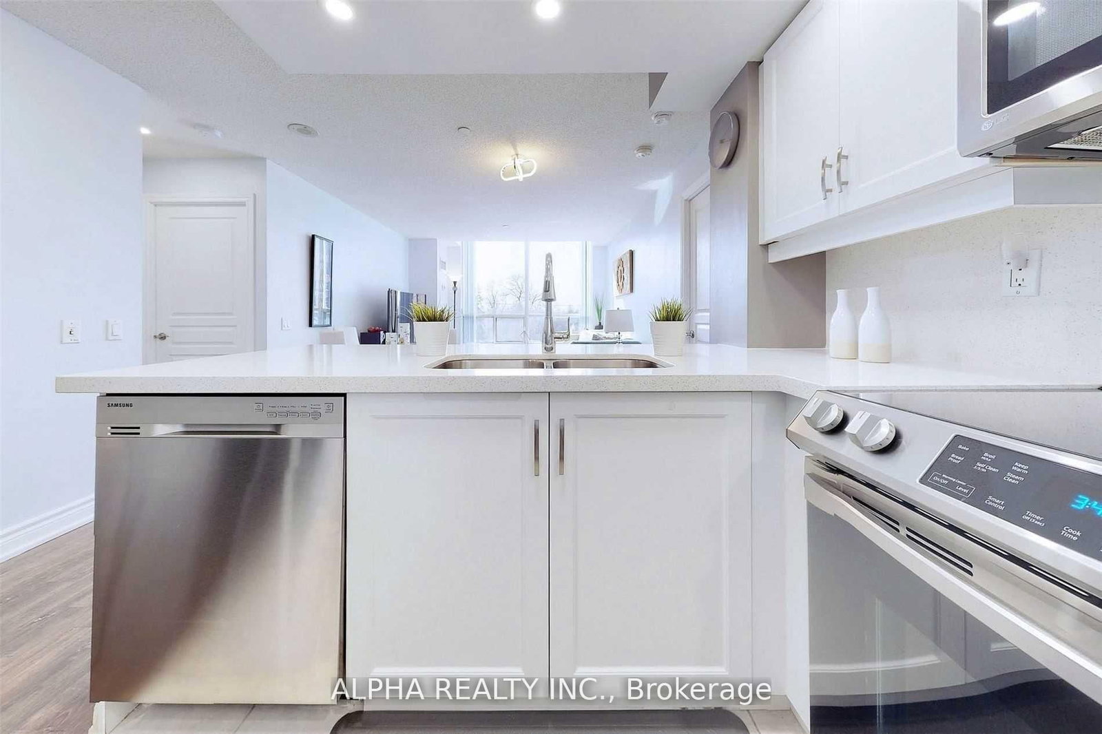 5 Northtown Way, Unit 205 - Photo 9