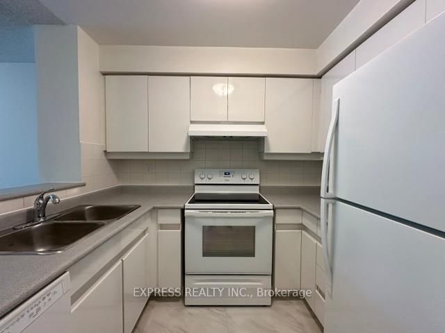 207 - 942 Yonge Street