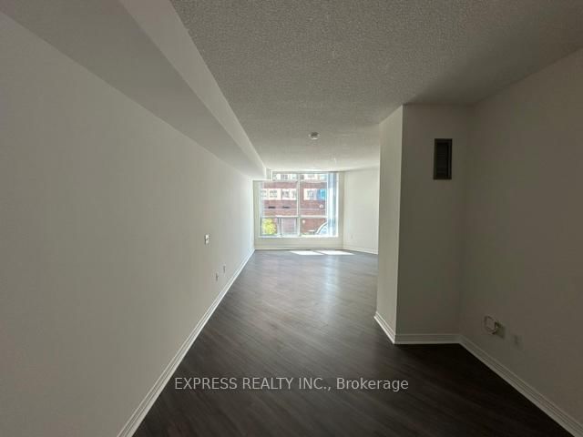 207 - 942 Yonge Street