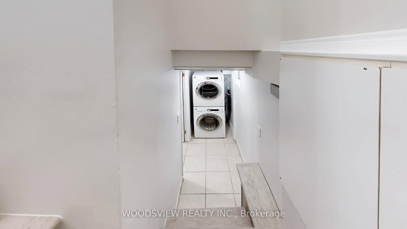 56 Niantic Crescent, Unit Lower - Photo 14