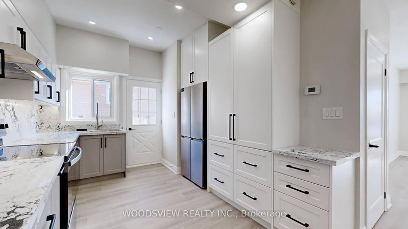 Main - 56 Niantic Cres, Toronto, M3A 2H7 | Image 3