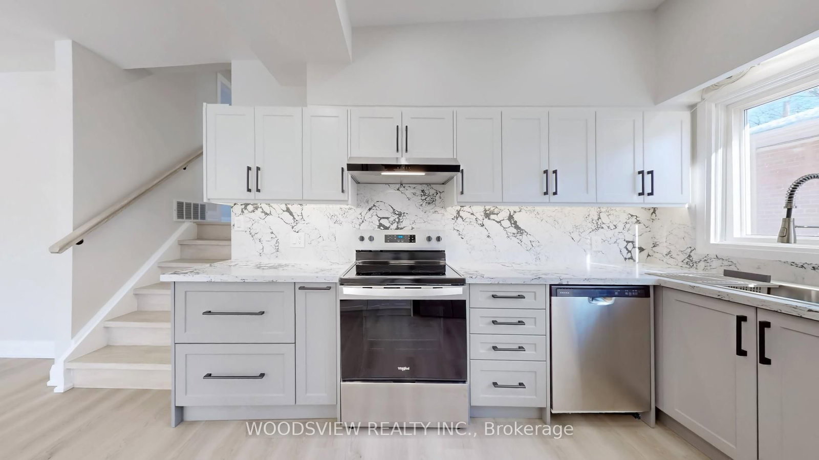 56 Niantic Crescent, Unit Main - Photo 4