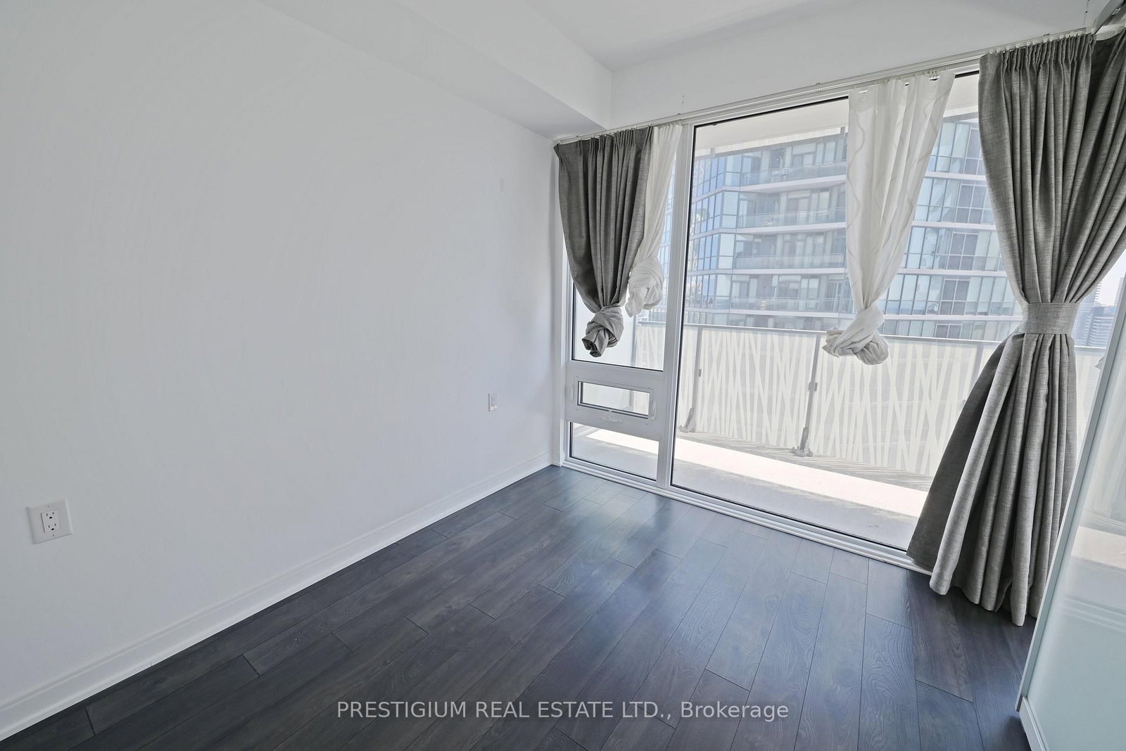 42 Charles Street E, Unit 4103 - Photo 14