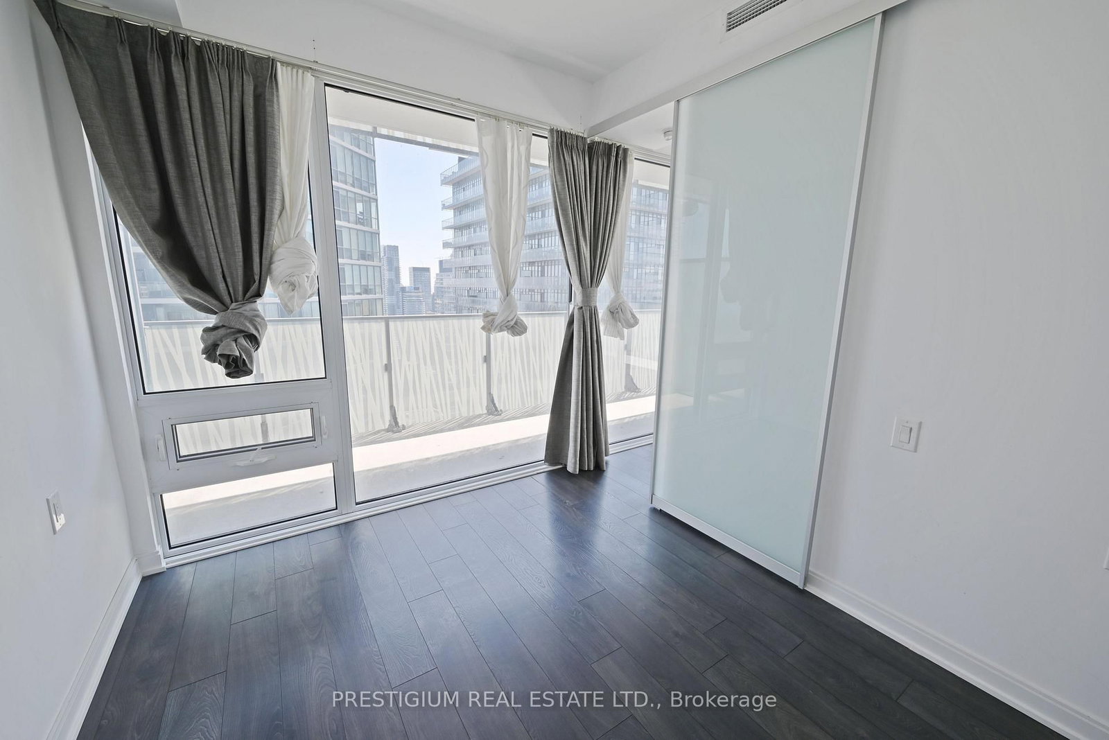 42 Charles Street E, Unit 4103 - Photo 15