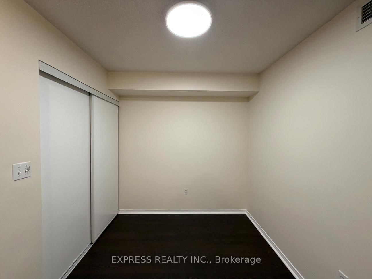 29 Pemberton Avenue, Unit 1005 - Photo 4