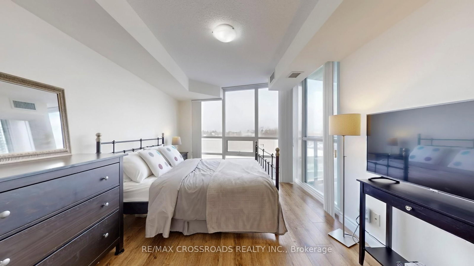 35 Hollywood Avenue, Unit 702 - Photo 22