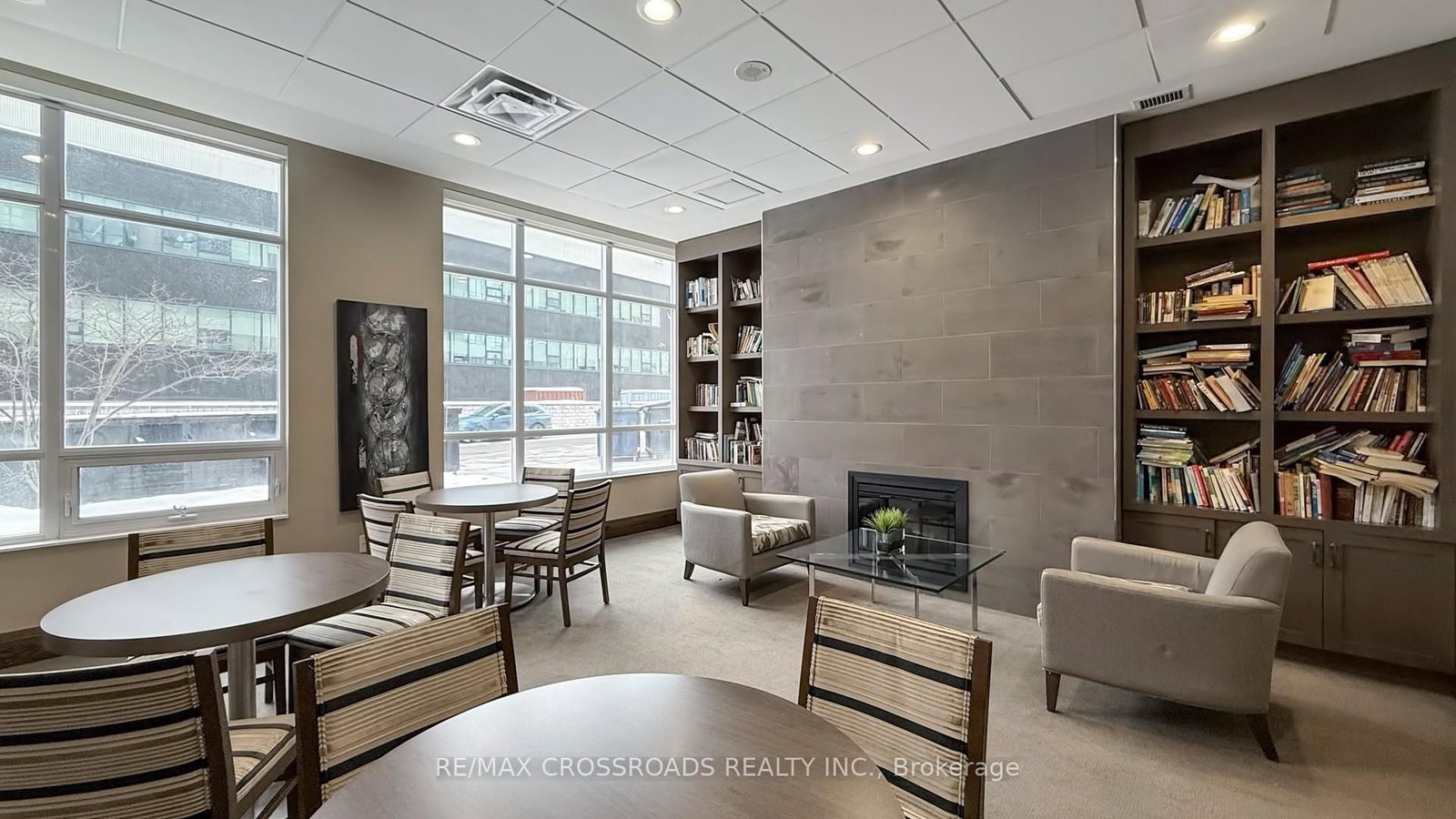 35 Hollywood Avenue, Unit 702 - Photo 32