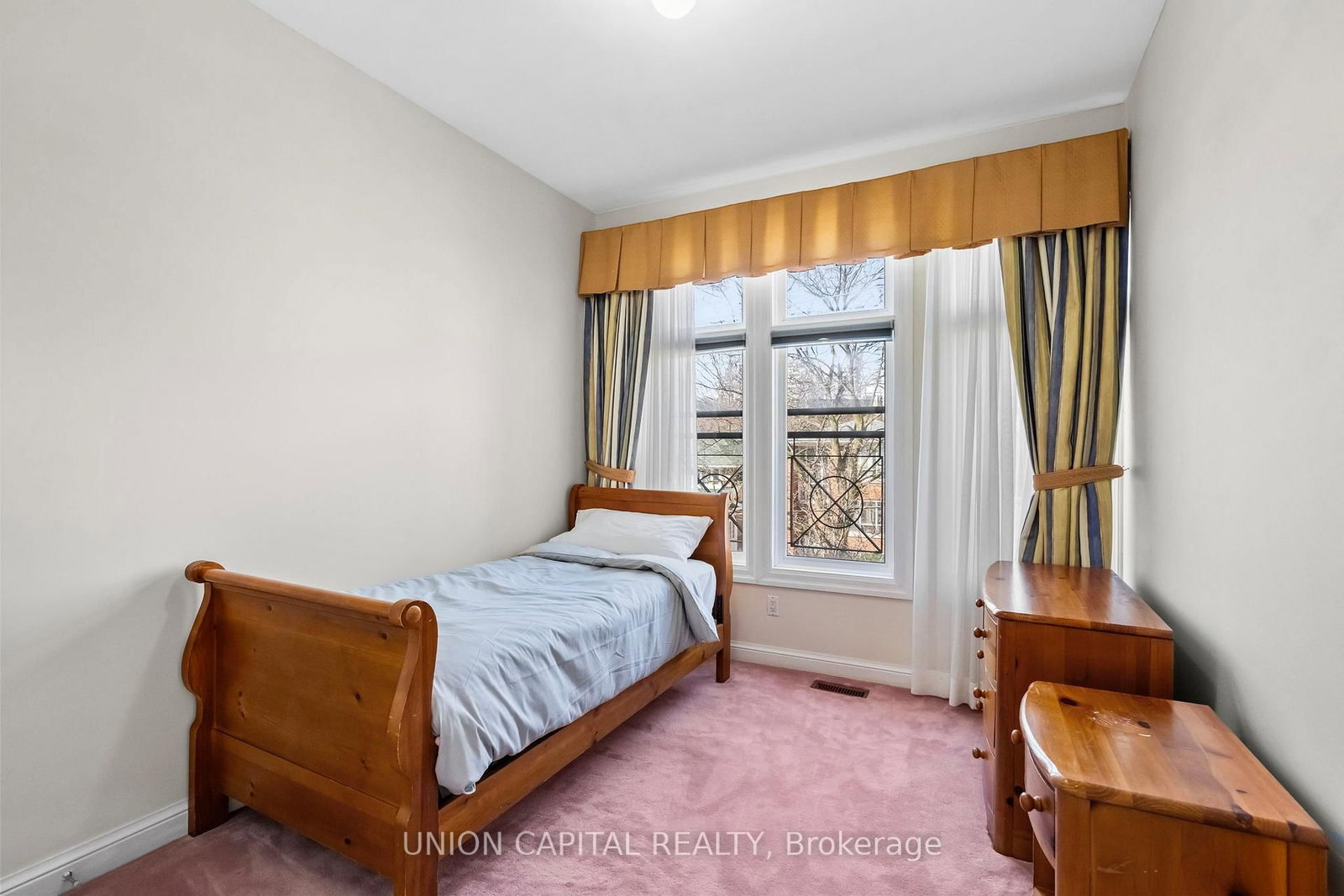 Detached House for sale at 75 Falcon Street, Toronto, Ontario, M4S 2P4 - Mount Pleasant East - MLS: C12987168