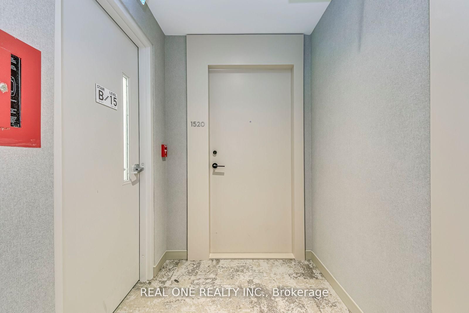 2020 Bathurst Street, Unit 1520 - Photo 5