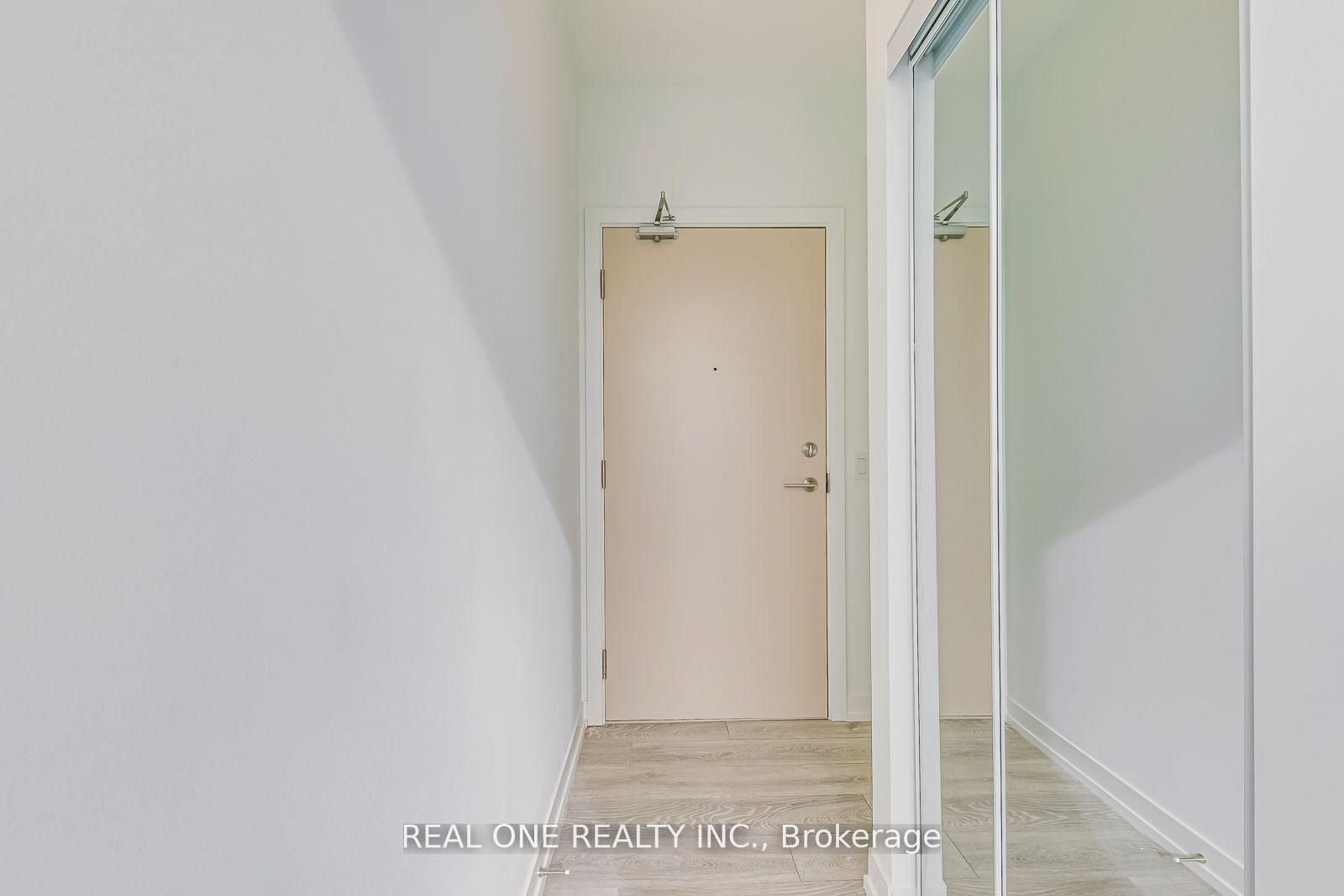 2020 Bathurst Street, Unit 1520 - Photo 6