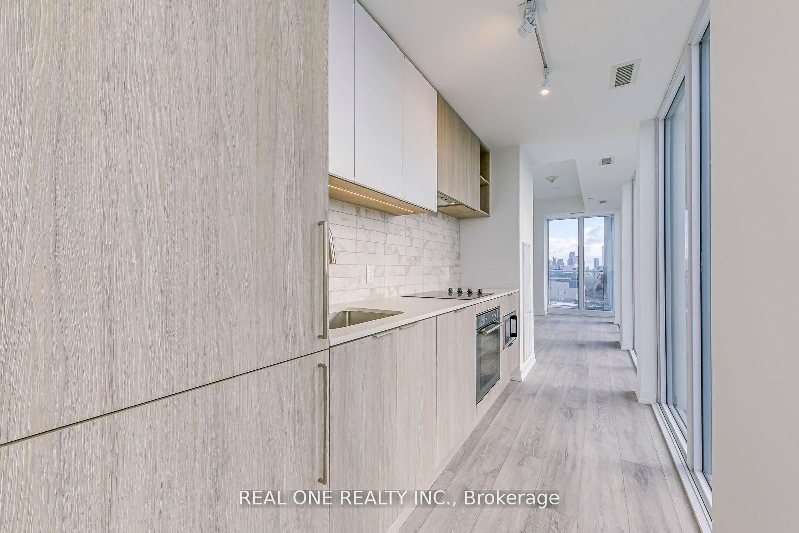 2020 Bathurst Street, Unit 1520 - Photo 9