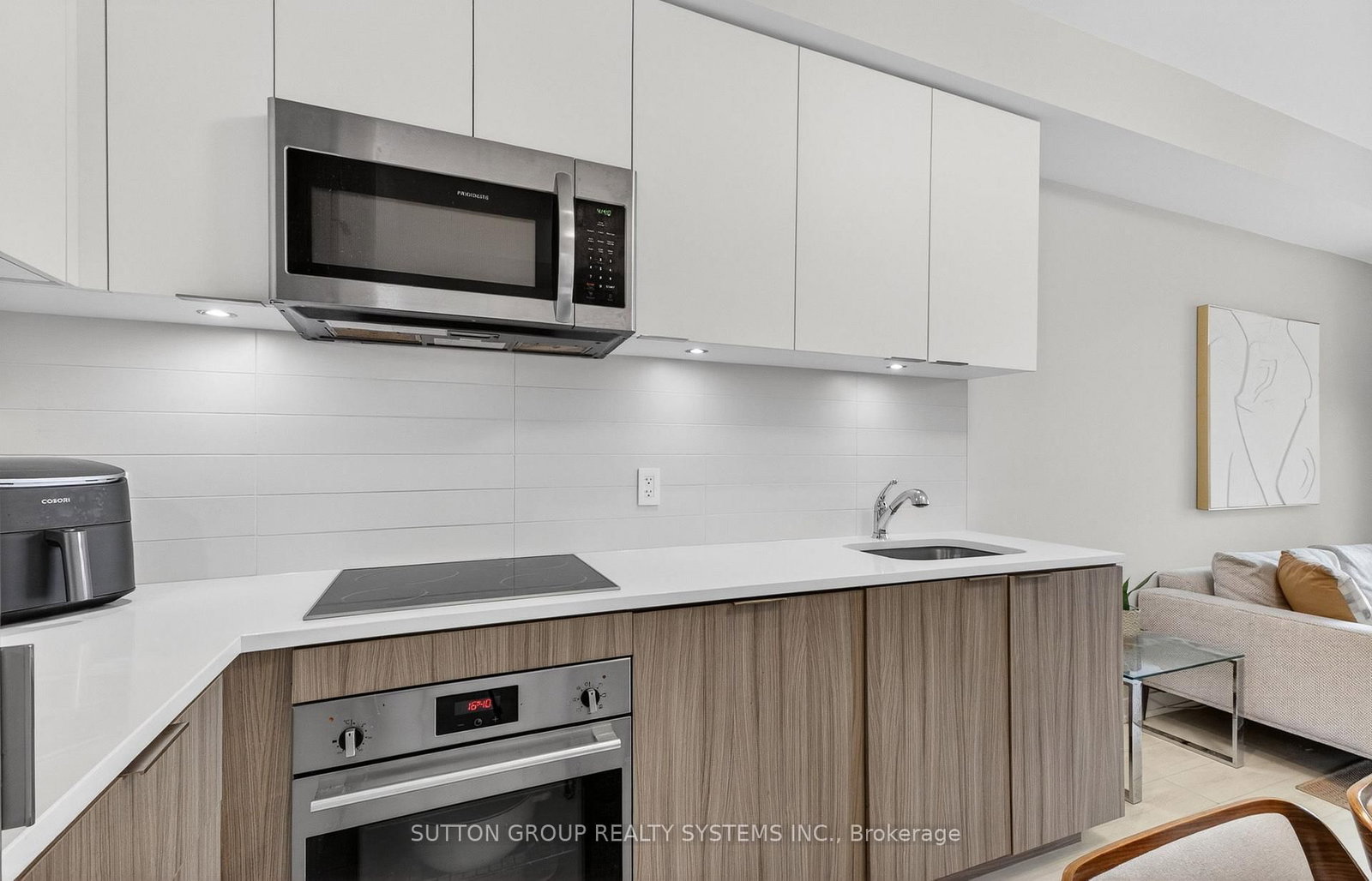 223 St Clair Avenue W, Unit 212 - Photo 11