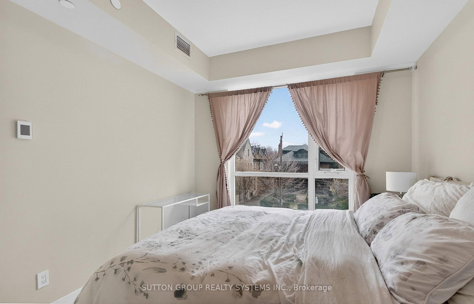 223 St Clair Avenue W, Unit 212 - Photo 16