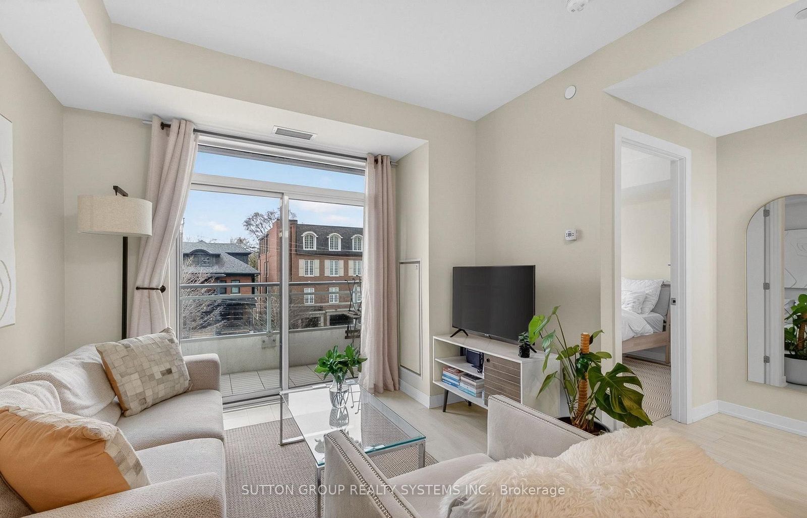 223 St Clair Avenue W, Unit 212 - Photo 8