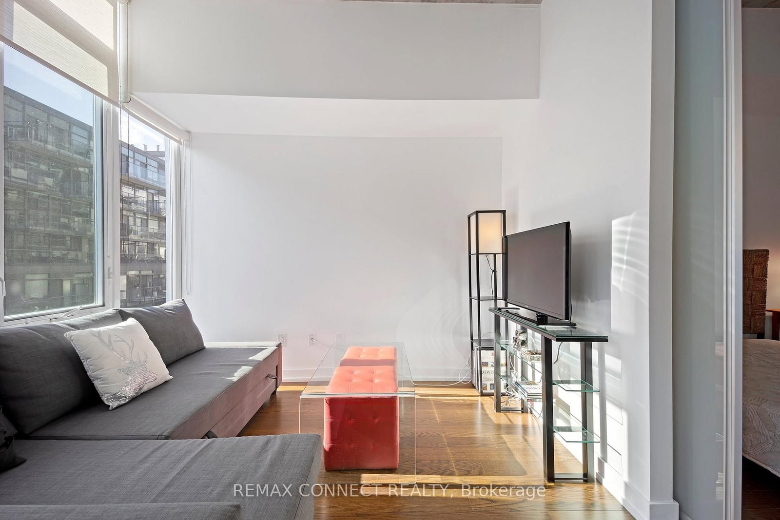 20 Stewart Street, Unit 604 - Photo 8