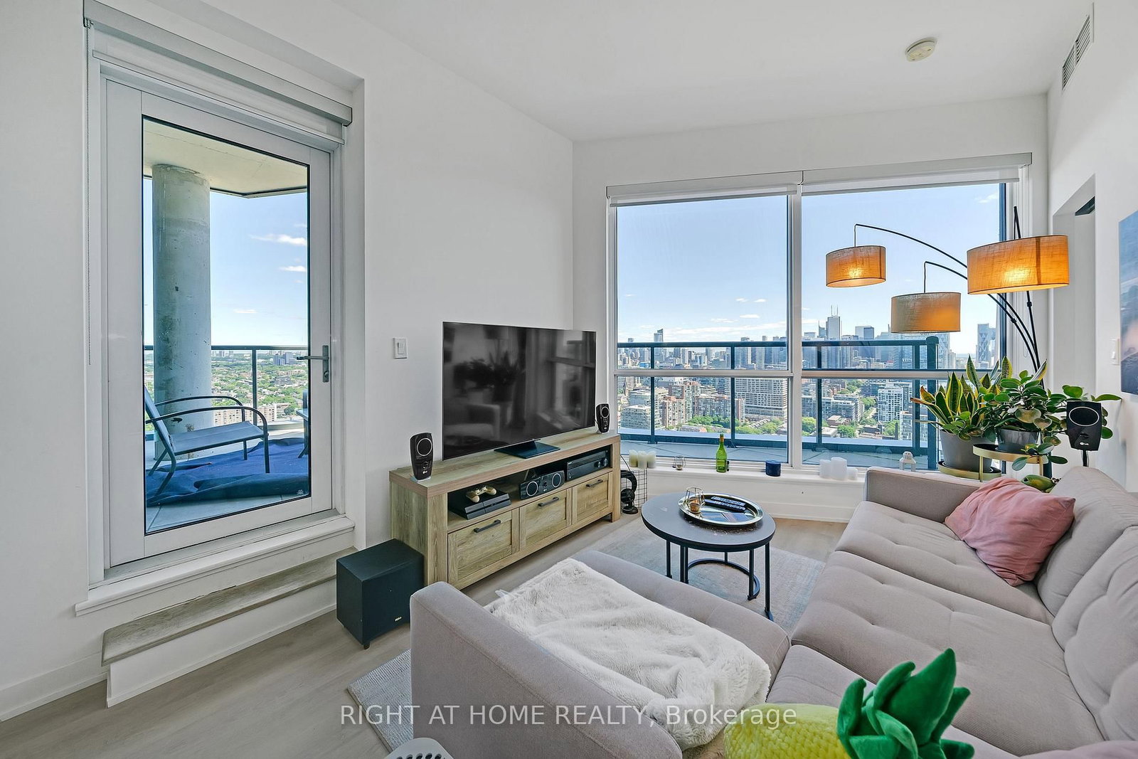 Condo for sale at 3307-50 Ordnance Street, Toronto, Ontario, M6K 0C9 - Niagara - MLS: C12987236