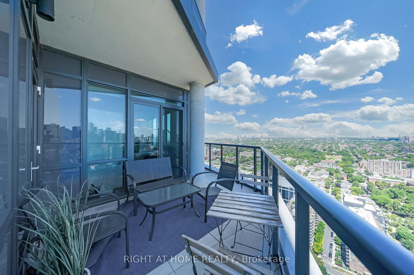 Condo for sale at 3307-50 Ordnance Street, Toronto, Ontario, M6K 0C9 - Niagara - MLS: C12987236