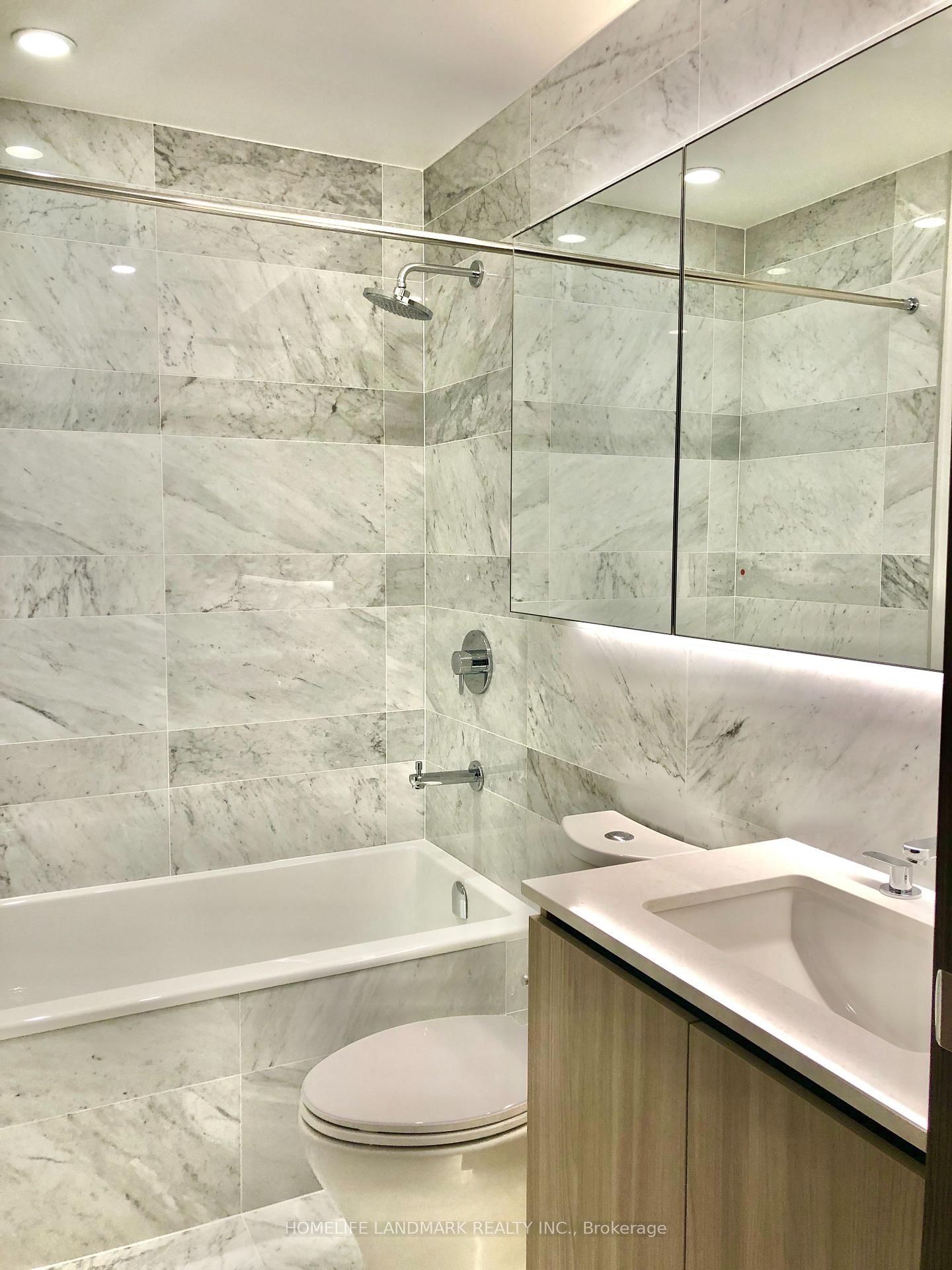 19 Bathurst Street, Unit 4116 - Photo 4