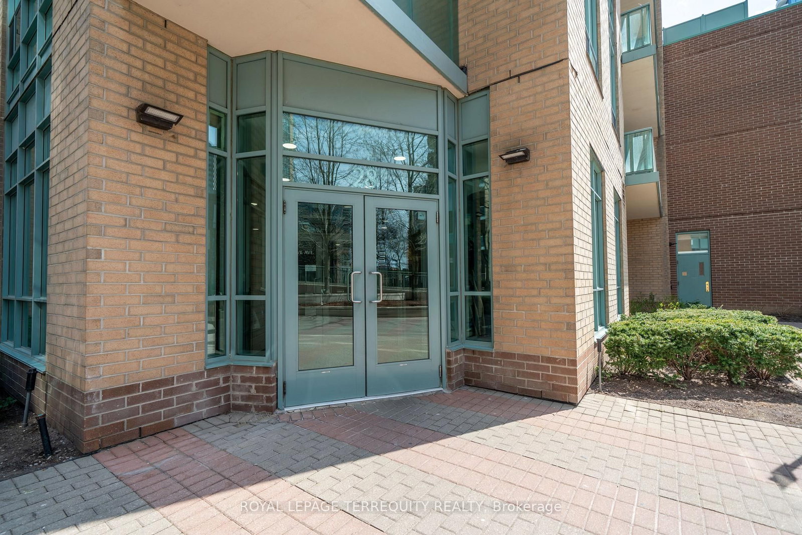 28 Olive Avenue, Unit 605 - Photo 2