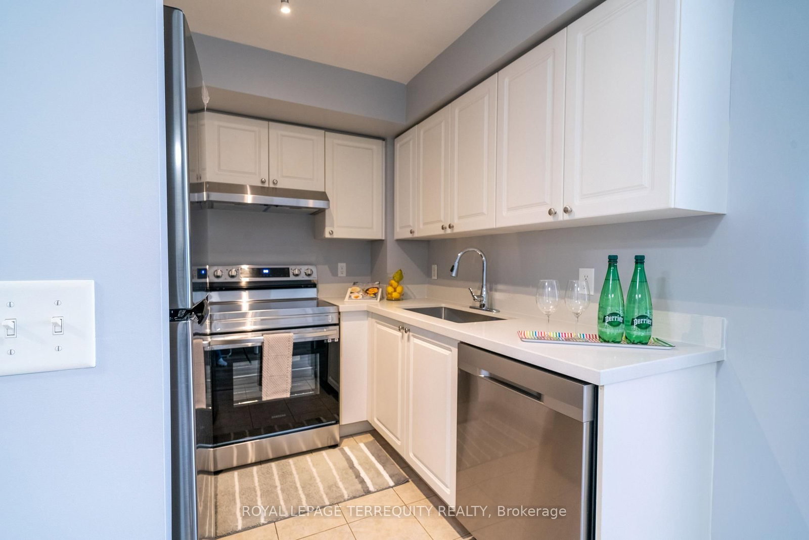 28 Olive Avenue, Unit 605 - Photo 21