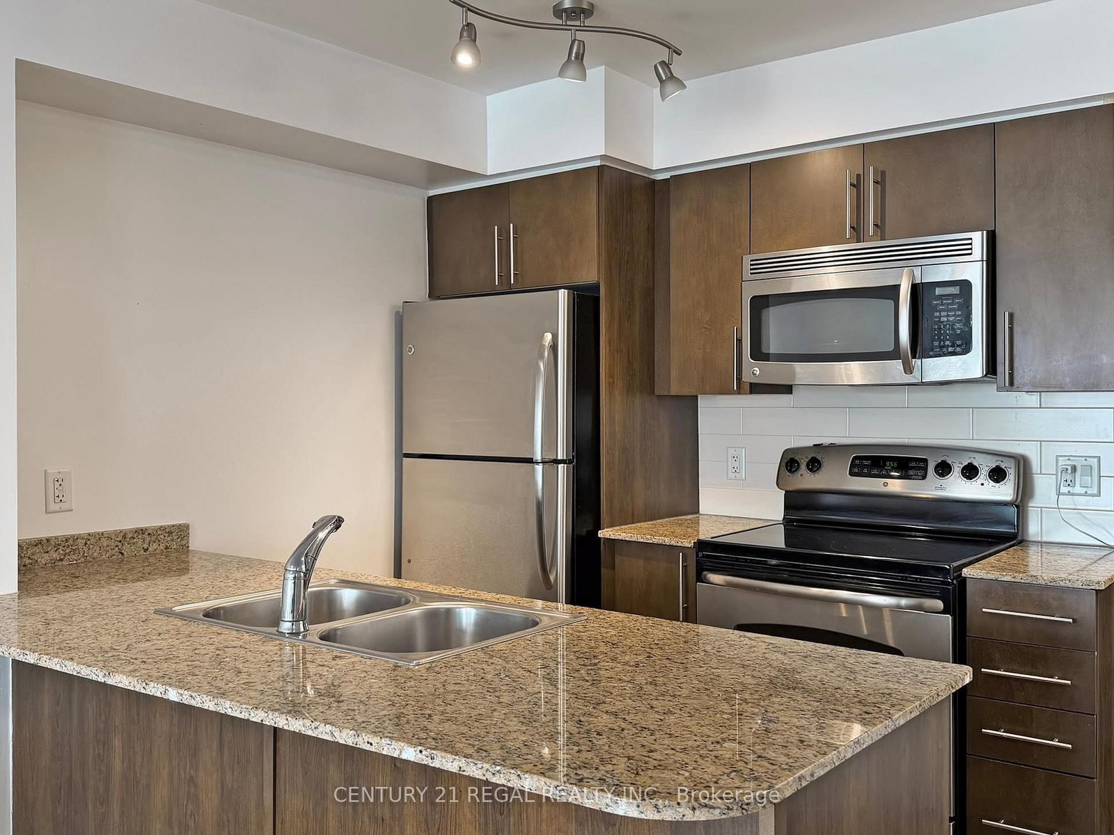 2191 Yonge Street, Unit 2812 - Photo 3