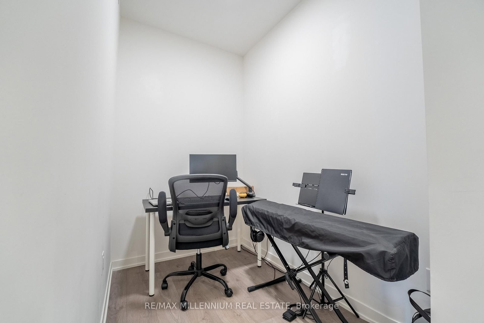 20 Richardson Street, Unit 1808 - Photo 12