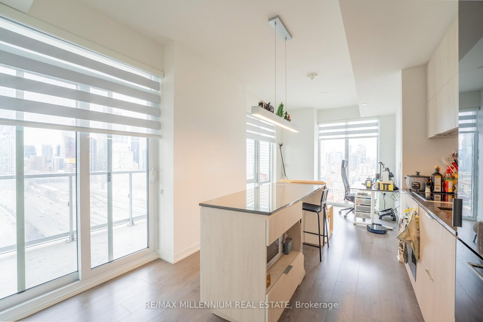 20 Richardson Street, Unit 1808 - Photo 14