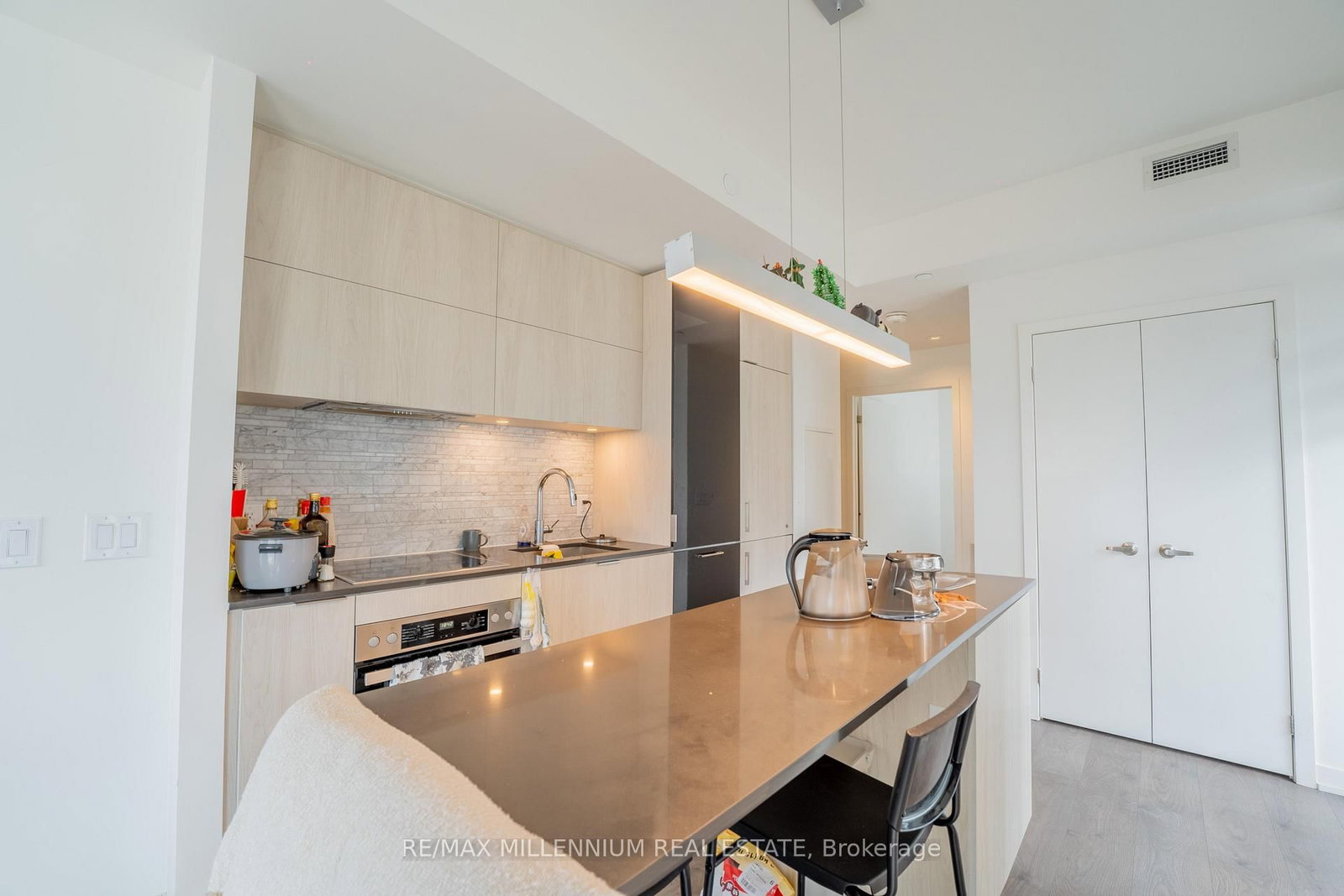 20 Richardson Street, Unit 1808 - Photo 9