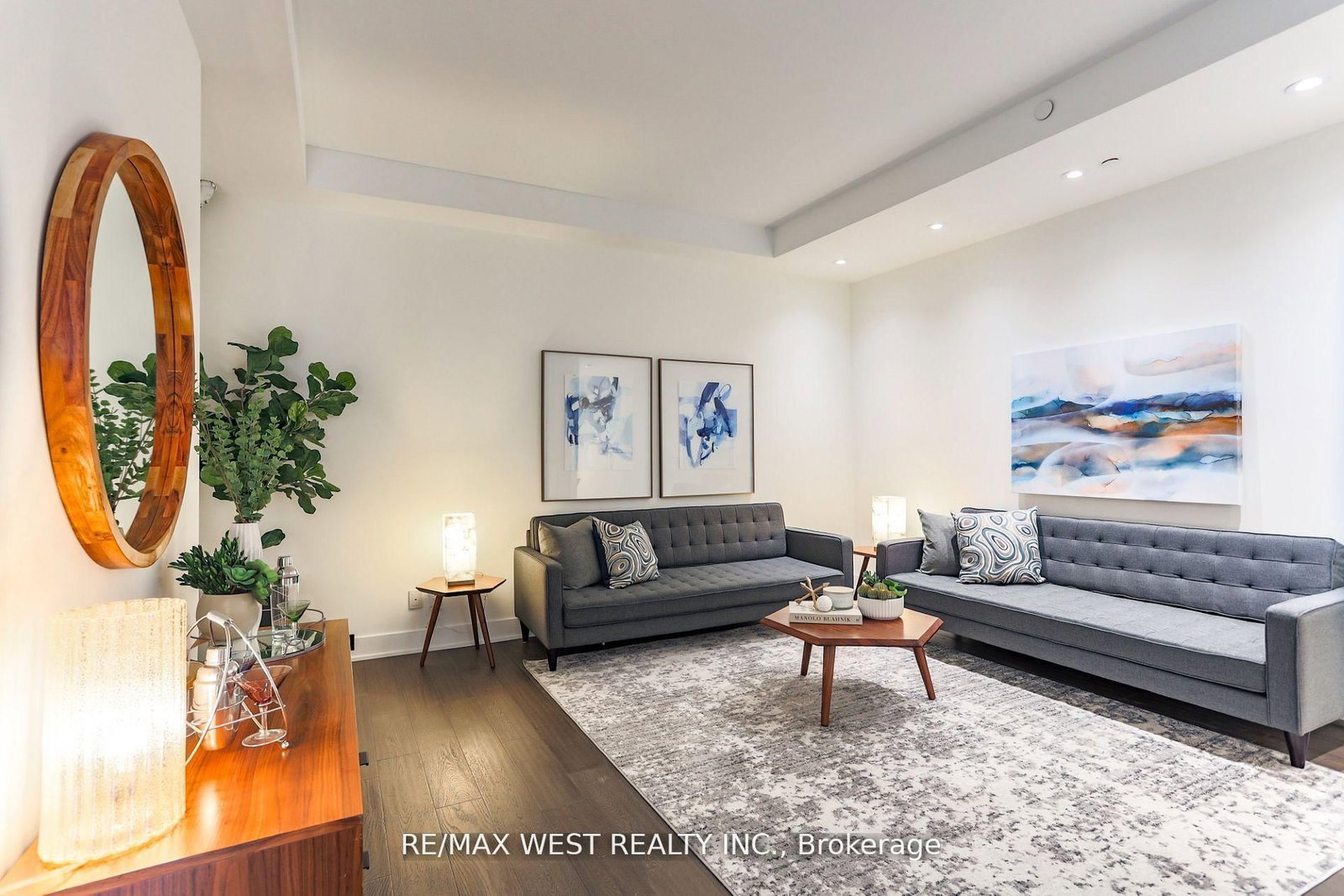 508 Wellington Street W, Unit TH02 - Photo 6