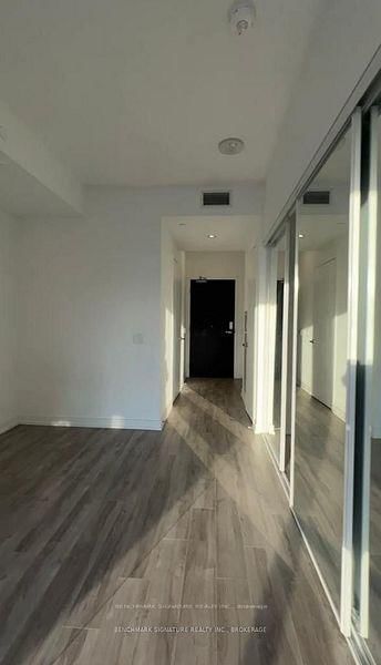 77 Shuter Street, Unit 2015 - Photo 6