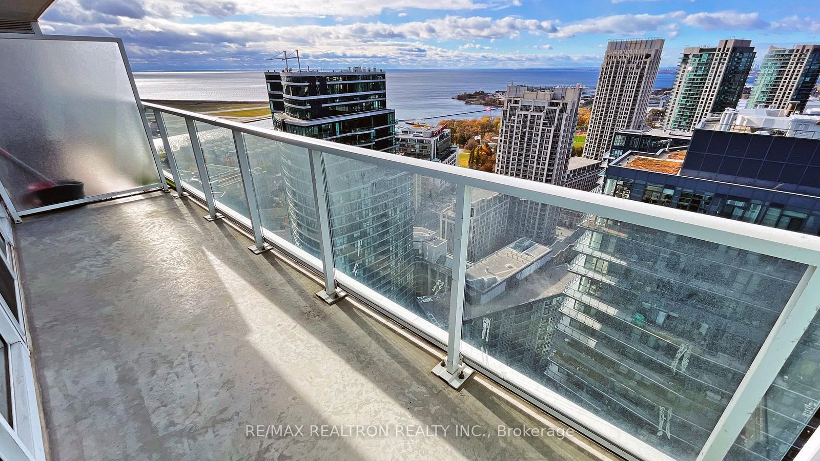 19 Bathurst Street, Unit 3902 - Photo 10