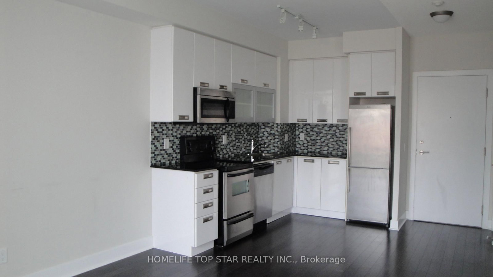 90 Stadium Road, Unit 411 - Photo 7