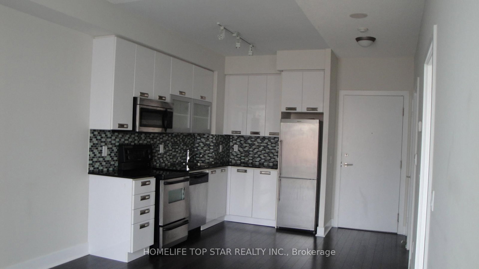 90 Stadium Road, Unit 411 - Photo 8