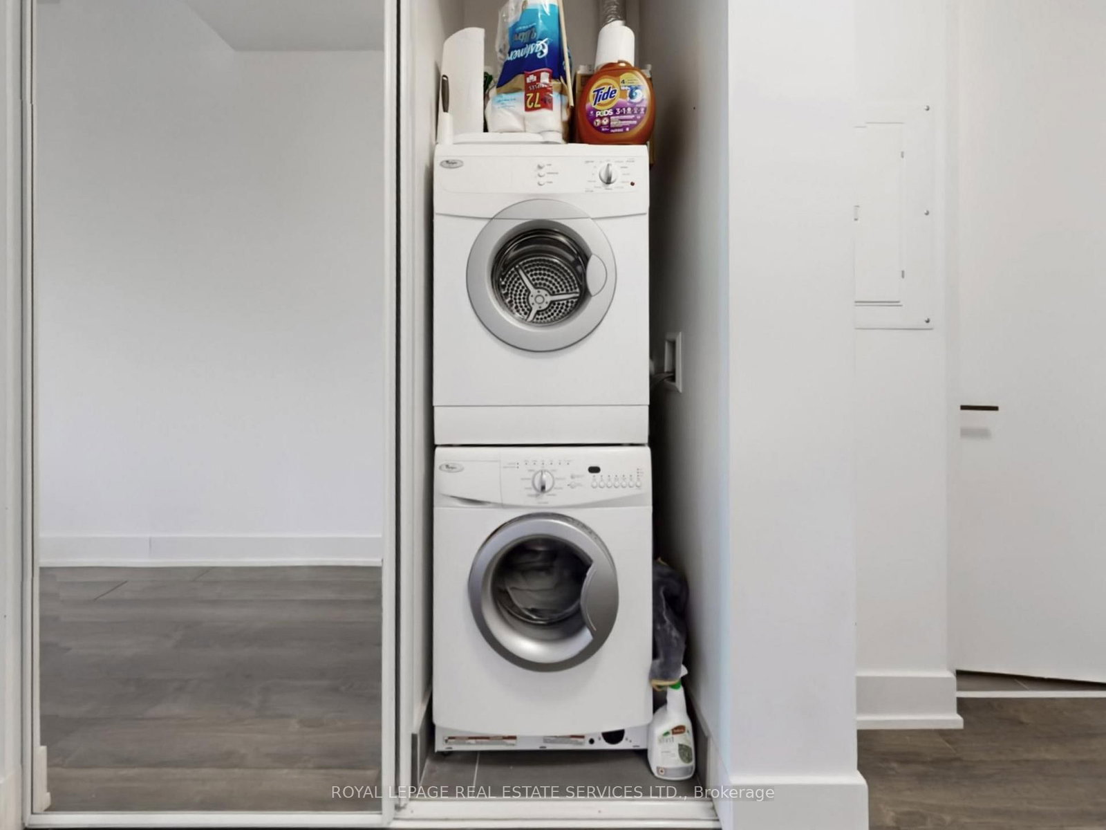 111 St. Clair Avenue W, Unit 1623 - Photo 22